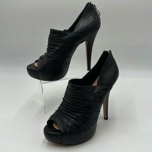 Vince Camuto Heels Size 6 Model VIcki